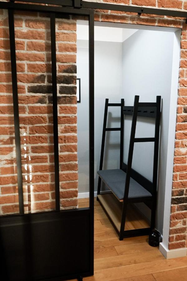 Stilvolles City-Loft Mit Privatem Whirlpool Trier Exteriör bild