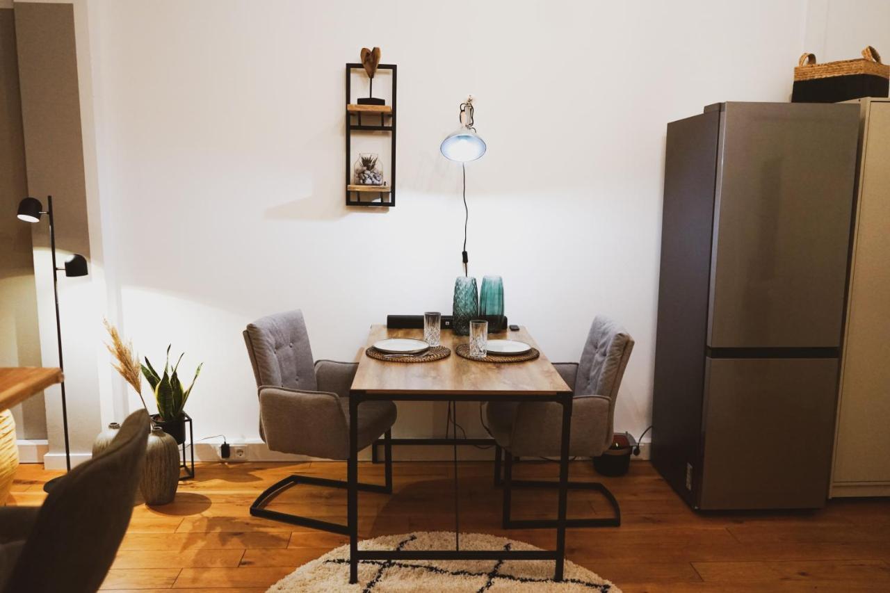 Stilvolles City-Loft Mit Privatem Whirlpool Trier Exteriör bild
